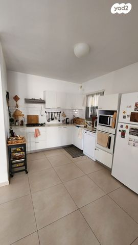 דירה, ספיר 29, אבני חן, חריש