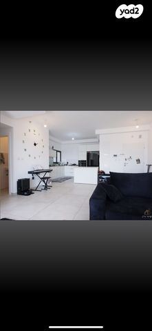 דירה, חיים לבב 21, יצחק שמיר, נהריה