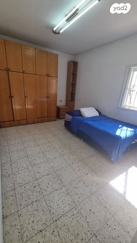 דירה, כצנלסון 14, לב העיר, בת ים