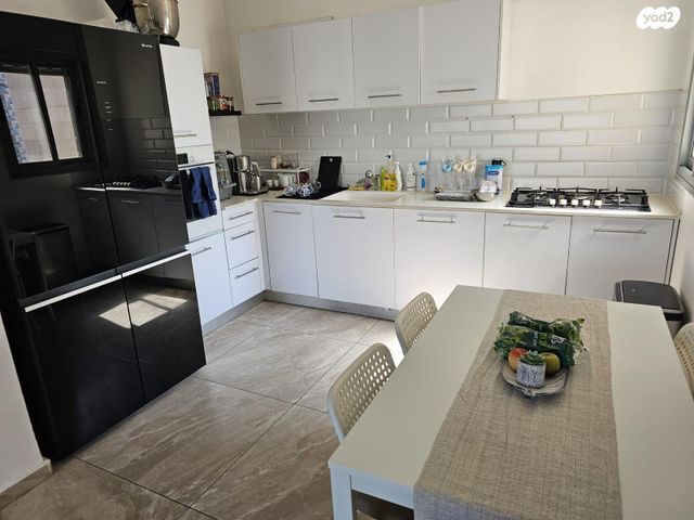 בקעת רימון 16