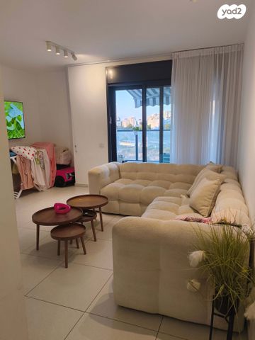 דירה, יצחק נבון 2, נאות אריאל שרון, קרית אונו