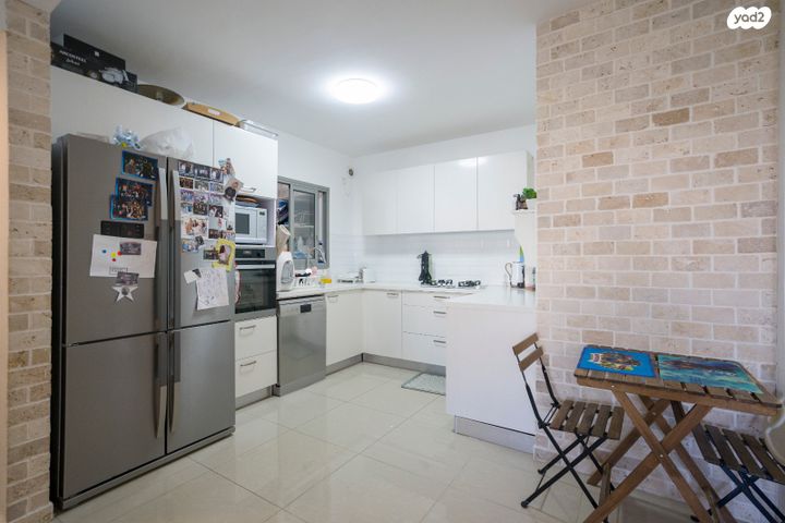 דירה, שוהם 84, אבני חן, חריש