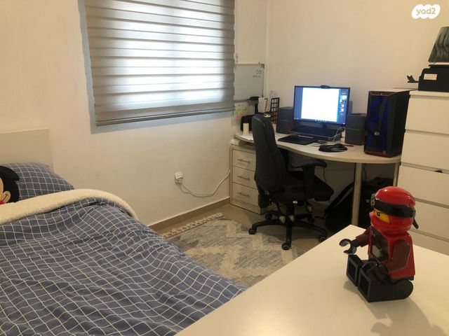 דירה, רמת הגולן 12, רובע ה', אריאל