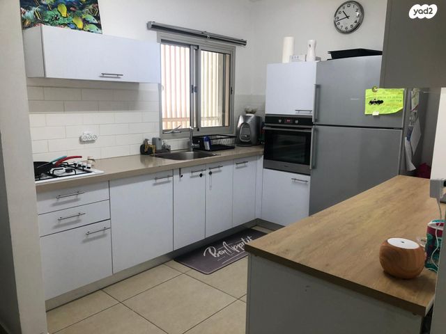 דירה, רמת הגולן 12, רובע ה', אריאל