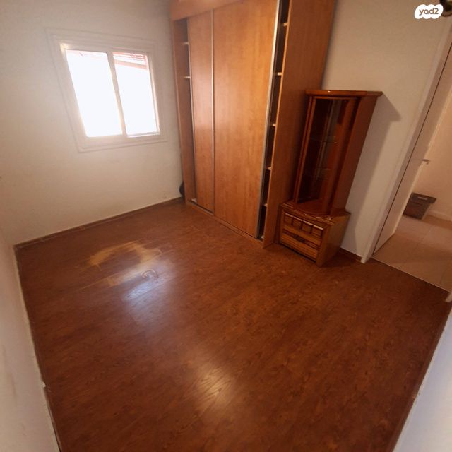 דירת גן, דרך אפרתה 7, רובע ד', אריאל