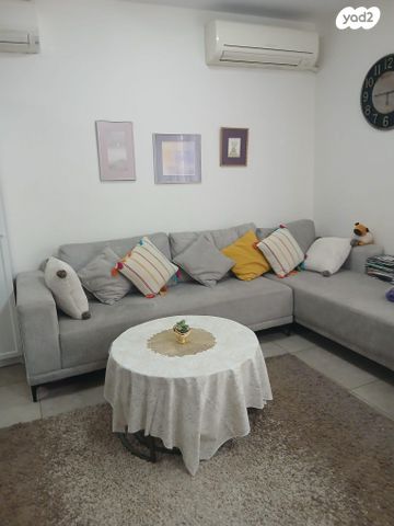 דו משפחתי, הרב ווסרמן 42, מתתיהו, מתתיהו