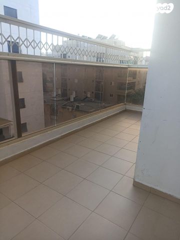 דירה, מרים מזרחי 2, שעריים, רחובות