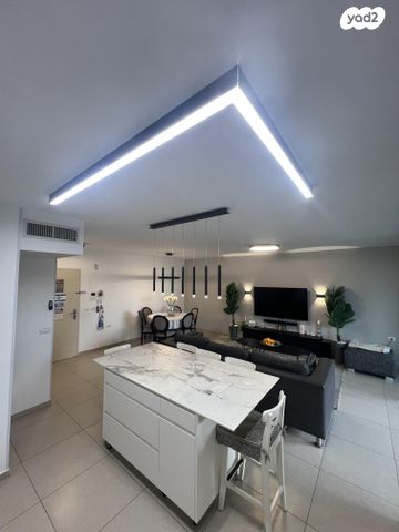 דירה, שושנה דמארי 11, יפה נוף, כפר יונה