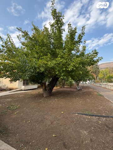 בית פרטי/ קוטג', חיים נחמן ביאליק 5, שיכון א', קרית שמונה