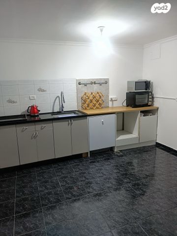 דו משפחתי, זרזיר 2, מעוף, ערד