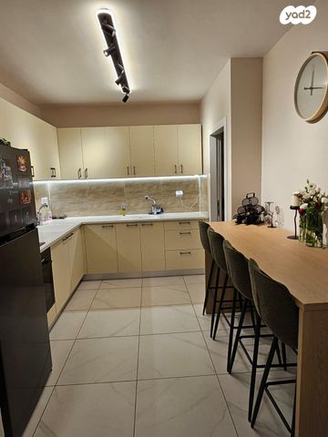 דירה, רב שילא 7, רמת עזרא / רמת בית שמש ד-2, בית שמש