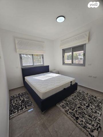 דירת גן, מעלה עמוס 1, יד בנימין, יד בנימין