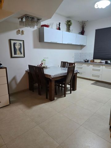 דו משפחתי, דוד קלסדי 20, מקוב, רחובות