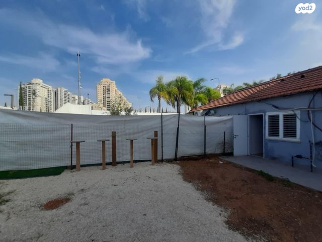 דירת גן, טרומן 4, גני אילן, קרית אונו