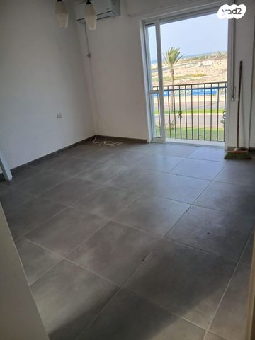 גיורא יוספטל 40