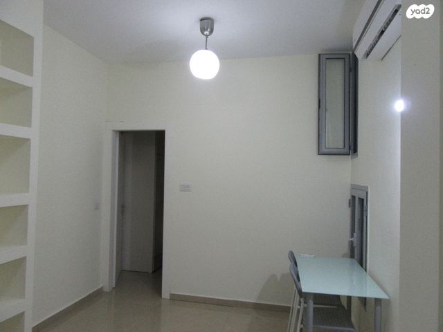 ד"ר נתן בירנבוים 36