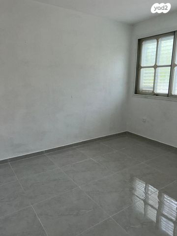 דירה, יצחק קצנלסון 2, קרית נורדאו, נתניה