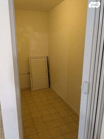 דירה, תל חי 52, שיכון ד', קרית שמונה