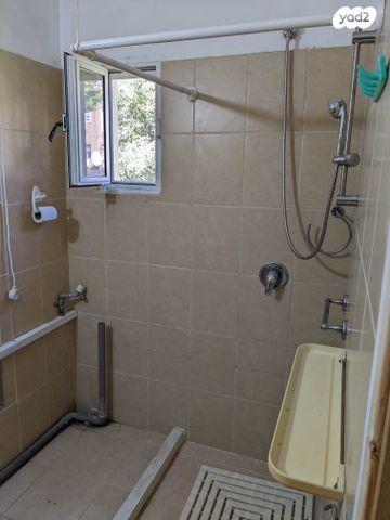 דירה, תל חי 52, שיכון ד', קרית שמונה