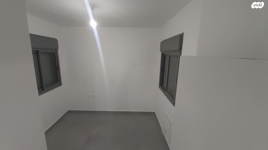 דירה, טופז 24, אבני חן, חריש