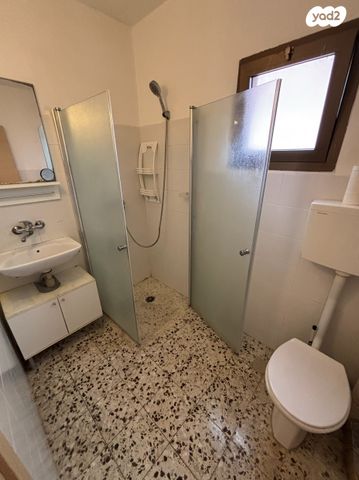 דירה, ההגנה 53, יצחק רבין, מעלות תרשיחא