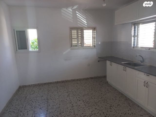 דירה, סנהדרין 76, הרקפות, ראש העין