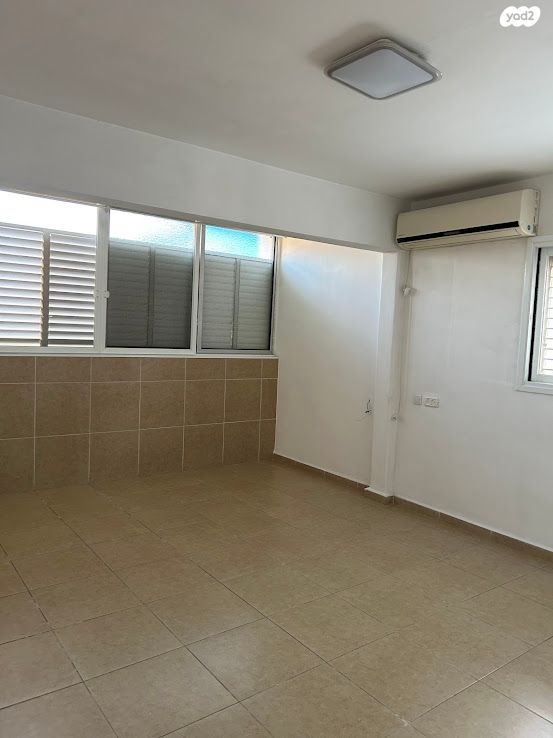 דירה, הרב שלום שבזי 128, שבזי, ראש העין