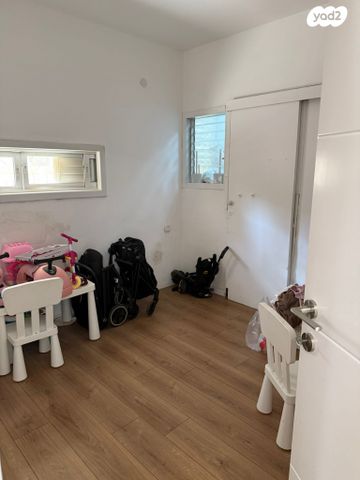 בית פרטי/ קוטג', יוסף אהרונוביץ' 20, נאות גנים, נתניה