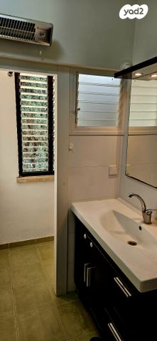 דירה, י"א באדר 4, נגבה, רמת גן