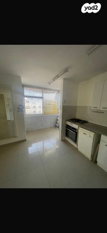 דירה, מרדכי פיירברג 2, נאות הרצל, נתניה