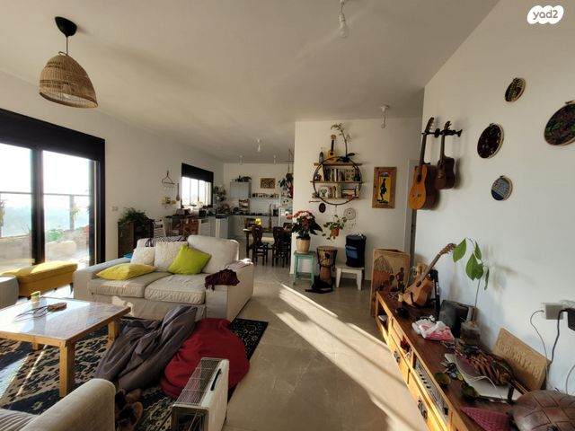 דירה, בזלת 28, יובלים, קרית שמונה