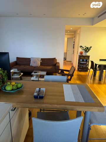 דירה, ניסים אלוני 21, צמרות איילון, פארק צמרת, תל אביב יפו