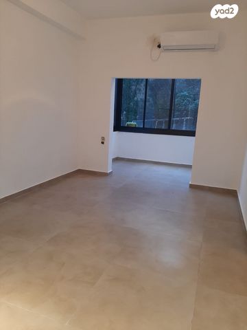 דירה, רבי עקיבא 34, הדר עליון, חיפה