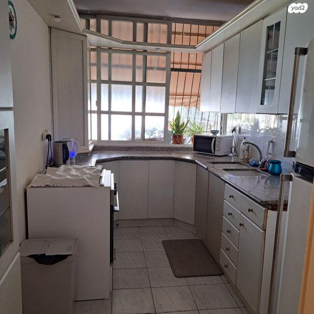 דירה, הרב לנדרס 18, רמת עמידר, רמת גן