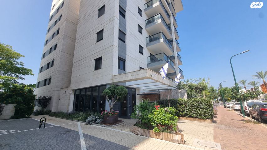 דירה, וייצמן 133, קרית שז"ר, רעננה