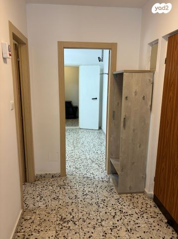 דירה, ההגנה 53, יצחק רבין, מעלות תרשיחא