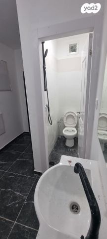 דרך זאב ז'בוטינסקי 152