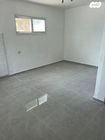 דירה, יצחק קצנלסון 2, קרית נורדאו, נתניה