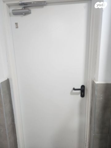 מחסן, הפרדס 3, אושיות, רחובות