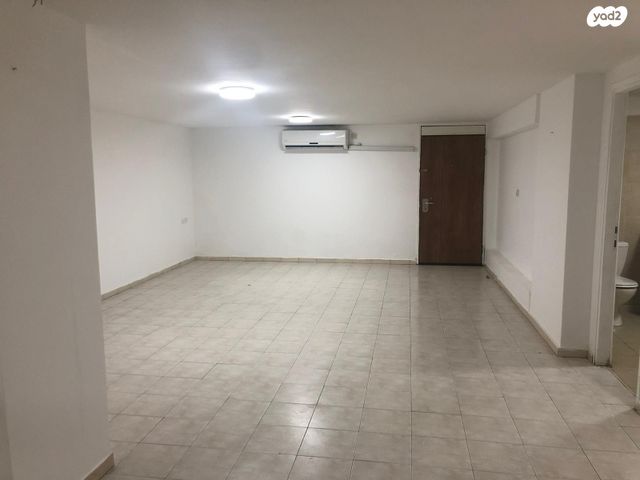 דירה, הרב קוק 5, שכונת האוצר, חדרה