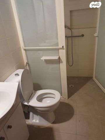 בית פרטי/ קוטג', הגפנים 6, כפר סירקין, כפר סירקין