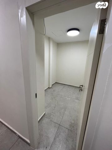 דירה, הנביאים 11, הנביאים, בת ים