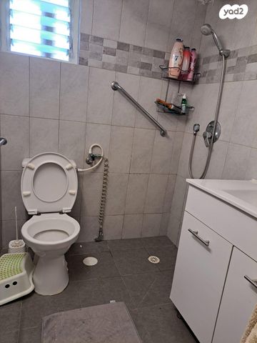 דירה, הוגו מולר 58, בן גוריון, קרית אתא