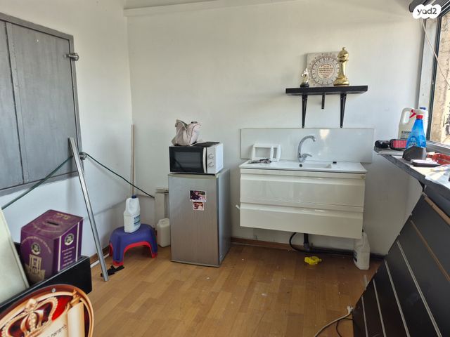 משרדים, המנוף 1, שאר העיר, רחובות