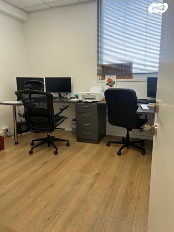 משרדים, הנגר 2, אזור תעשיה הישן, כפר סבא