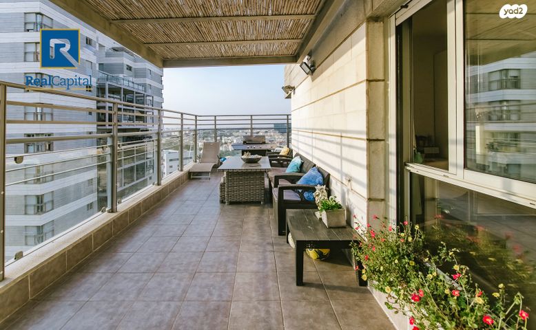 דירה, 2008, רעננה