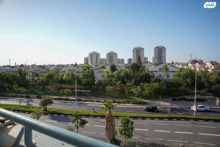 דירה, הפסנתר, נאות אשלים, ראשון לציון