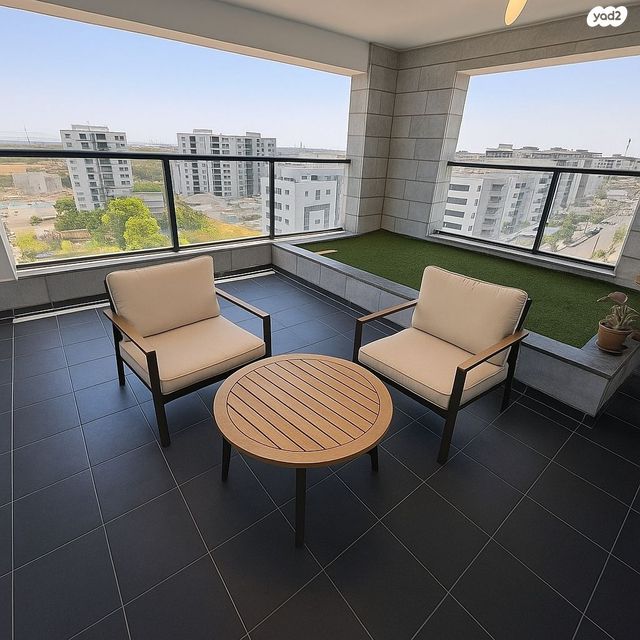 דירה, אור ים, אור עקיבא