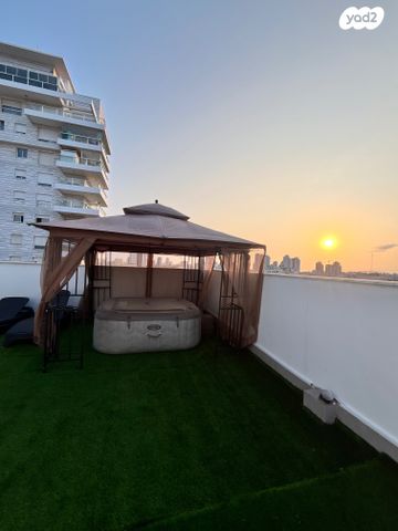 גג/ פנטהאוז, פתח תקווה 23, רמת אפרים, נתניה