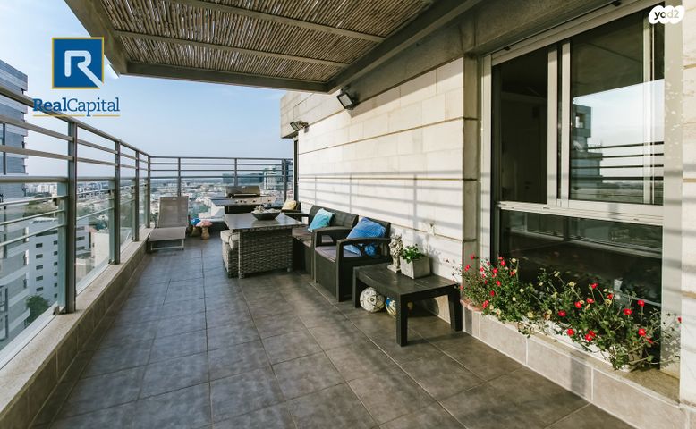 דירה, 2008, רעננה